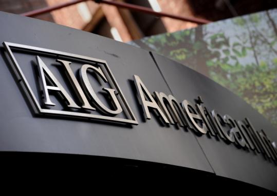 Five AIG execs say may quit over pay
